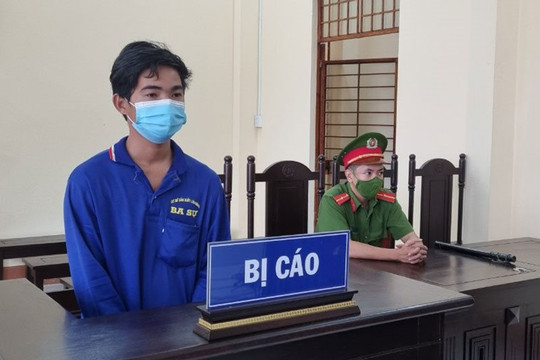 Lĩnh án 12 tháng tù vì hành hung gây thương tích cho cán bộ Công an ở chốt kiểm dịch