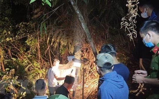 Điều tra vụ việc người phụ nữ tử vong trong rừng
