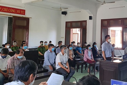 18 cán bộ Sở, ngành liên quan vụ lộ đề thi công chức ở Phú Yên hầu tòa