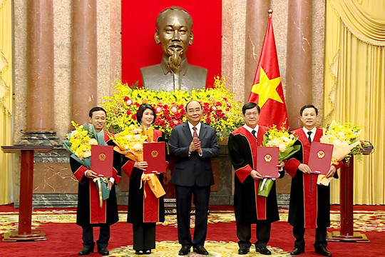 Bài phát biểu của Chủ tịch nước Nguyễn Xuân Phúc tại Lễ công bố và trao quyết định bổ nhiệm Thẩm phán TANDTC