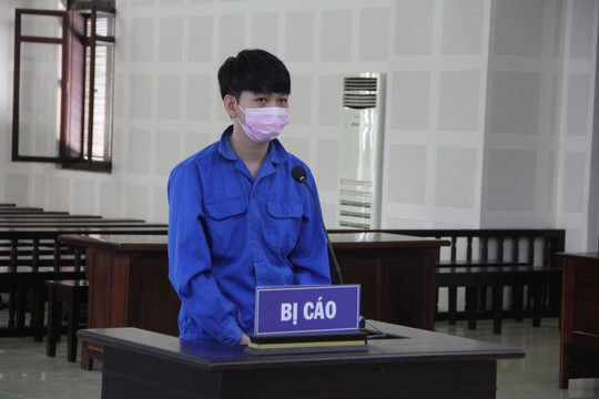 Vỡ nợ vì vay tiền mua xe ô tô, nam thanh niên đi lừa đảo