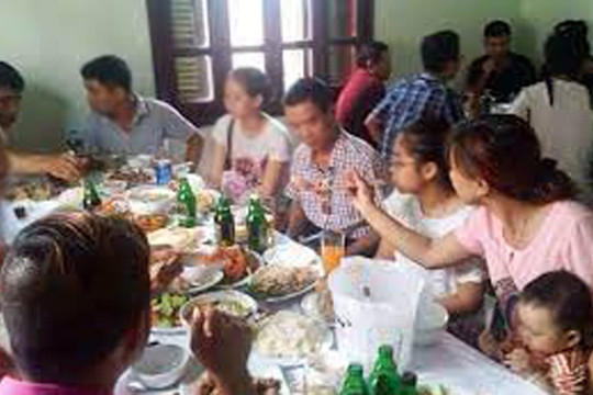 Đạt 27 điểm thi, chàng trai được bố mẹ tổ chức liên hoan vì tin 99% đỗ đại học và cái kết 'dở khóc dở cười'