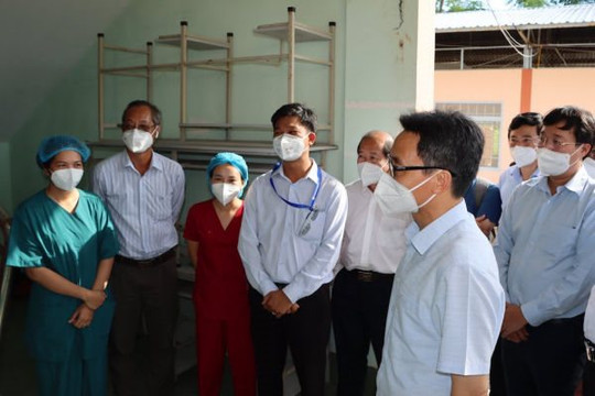 Phó Thủ tướng Vũ Đức Đam kiểm tra công tác chống dịch tại Đồng Tháp và Tiền Giang