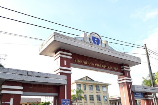 Quảng Bình: Nữ giáo viên "lỡ tiêm" hai mũi vắc xin Covid-19 cùng lúc
