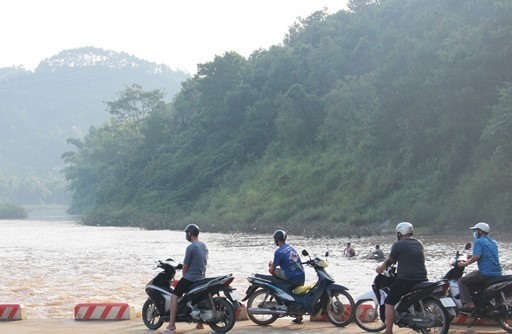 Tìm thấy thi thể nam thanh niên rơi xuống sông do tai nạn giao thông