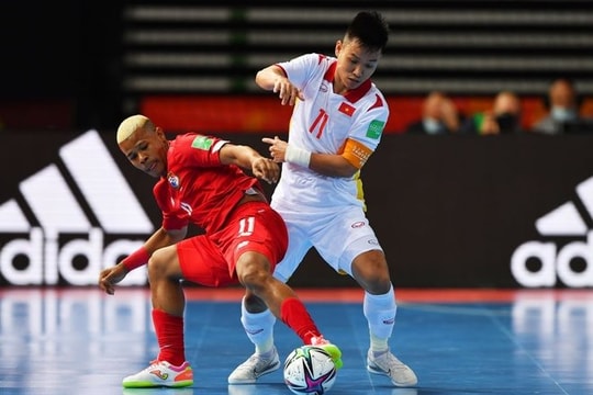 Futsal Việt Nam tranh vé vào tứ kết với đương kim Á quân của giải