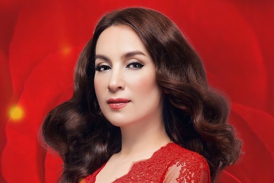 Showbiz Việt hoang mang khi sức khoẻ Phi Nhung tiến triển xấu