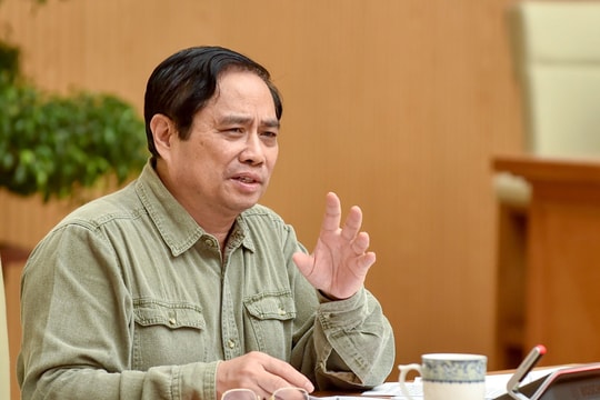 Thủ tướng: Thực hiện Chỉ thị 15 mà người dân đổ ra đường đêm Trung thu là không đúng