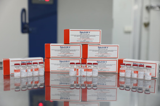 Việt Nam sản xuất thành công lô vắc xin Sputnik V đầu tiên bán thành phẩm