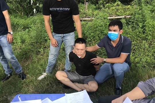 Đối tượng truy nã đặc biệt nổ súng chống trả quyết liệt cảnh sát