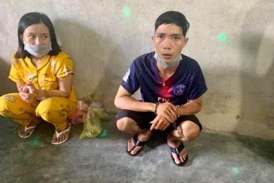 Khởi tố vụ án đôi vợ chồng chuyên trộm cướp điện thoại của trẻ em