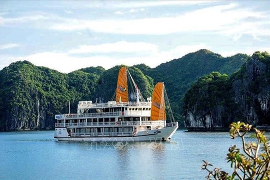 Hải Phòng cho phép các dịch vụ du lịch, thể thao ngoài trời, tín ngưỡng được hoạt động
