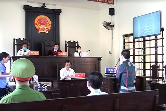 Trộm cắp tài sản lấy tiền mua ma tuý
