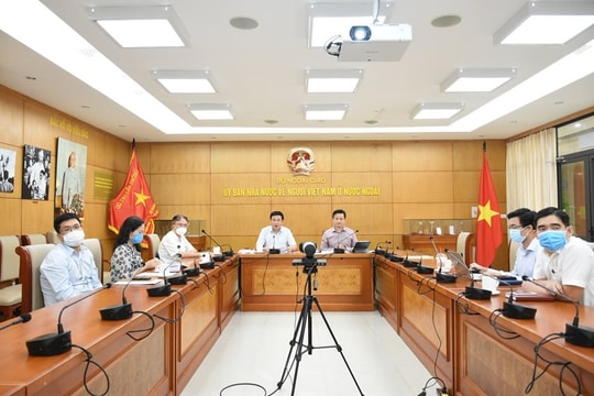 Tọa đàm trực tuyến “Đặc điểm thế giới trong đại dịch Covid-19: Những tác động đến Việt Nam”