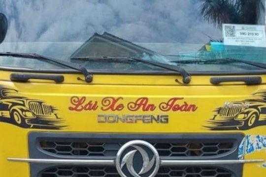 Xử phạt xe “luồng xanh” chở hàng lậu hơn 25 triệu đồng
