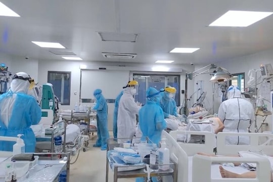 14 nhân viên y tế Phú Thọ trở về từ TP.HCM mắc Covid-19