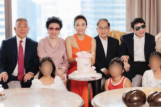 'Đệ nhất mỹ nhân TVB' - Lê Tư mừng sinh nhật tuổi 50, ông xã tỷ phú và em trai tàn tật cũng có mặt