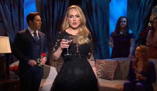 Cả Hollywood đang "sốt vó" vì "siêu bão" mang tên Adele