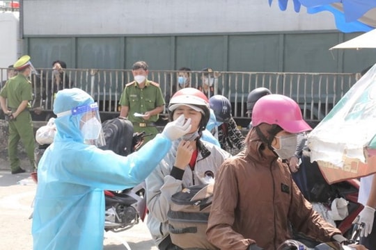 Bộ Tài chính phản hồi đưa sản phẩm test nhanh COVID-19 vào bình ổn giá