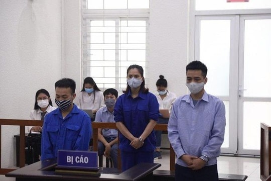 Lĩnh án tù vì thuê xe đưa 2 người nước ngoài nhập cảnh trái phép 