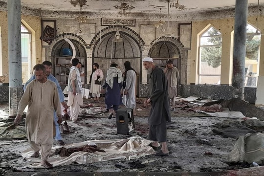 Đánh bom tại thánh đường Hồi giáo ở Afghanistan, ít nhất 100 người thương vong