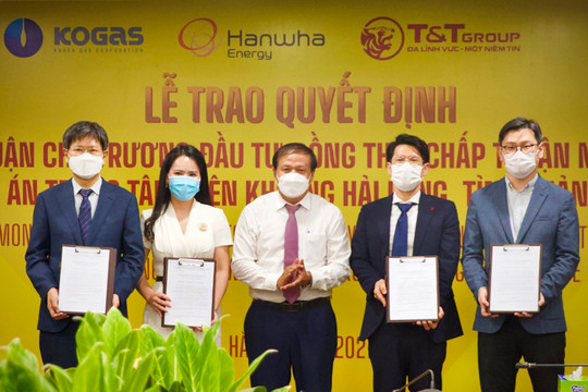 Quảng Trị trao quyết định chủ trương đầu tư dự án Trung tâm điện khí LNG Hải Lăng trị giá 2,3 tỷ USD  