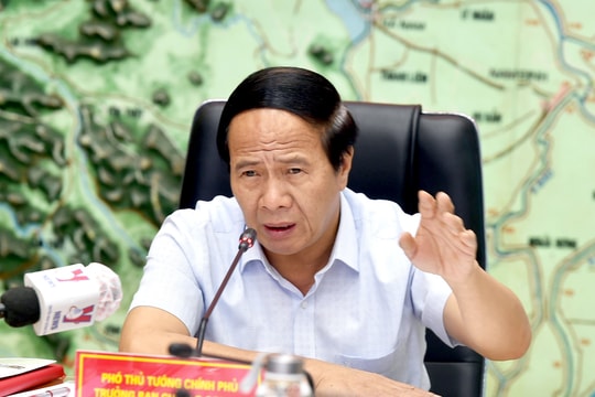 Đảm bảo an toàn cho những người về quê trong thời điểm mưa bão