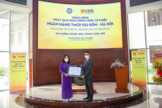 Chính thức giao dịch cổ phiếu trên HOSE: Luồng gió mới, cảm hứng mới tràn đầy khí thế mang tên SHB