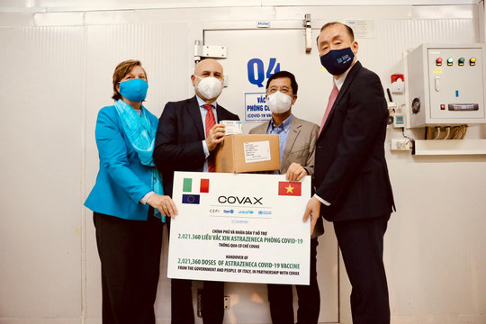 Việt Nam tiếp nhận thêm hơn 2 triệu liều vaccine AstraZeneca do Italy trao tặng 