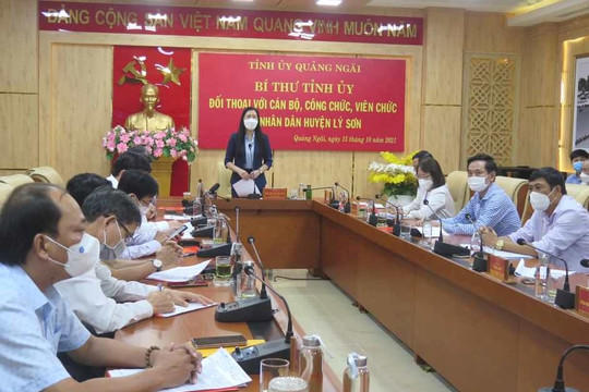 Quảng Ngãi: Bí thư Tỉnh ủy đối thoại chính sách với 80 cán bộ, nhân dân đảo Lý Sơn