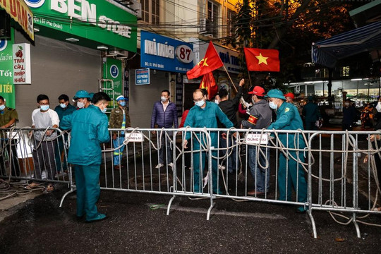 Bệnh viện Việt Đức dỡ phong tỏa sau 14 ngày cách ly phòng, chống dịch COVID-19