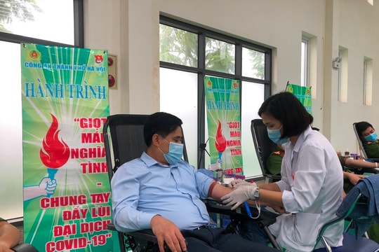 Công an quận Bắc Từ Liêm tổ chức hiến máu tình nguyện