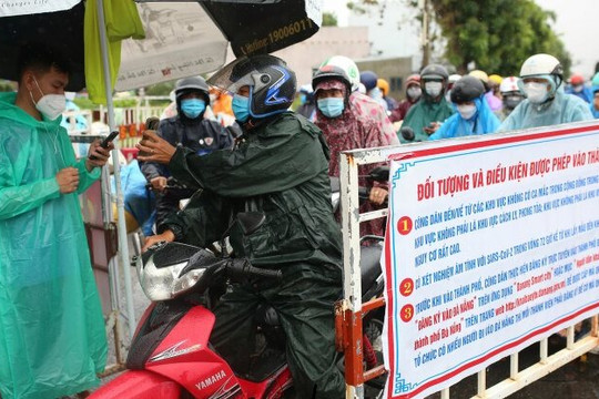 Đà Nẵng: Bỏ quy định xét nghiệm người từ vùng xanh, vùng vàng