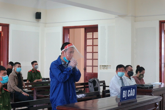 Cay đắng ôm món nợ tiền tỷ vì tin nhầm bạn