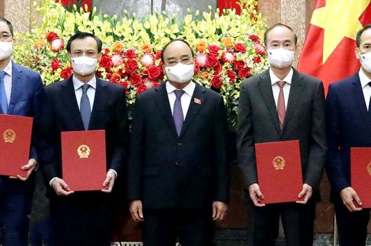 Chủ tịch nước trao Quyết định bổ nhiệm 8 Đại sứ khu vực châu Âu, Nam Âu và Trung Á