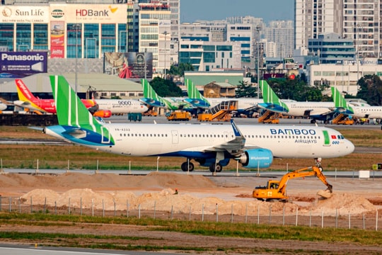 Cơ hội phục hồi hàng không từ các cơ chế hỗ trợ mạnh mẽ