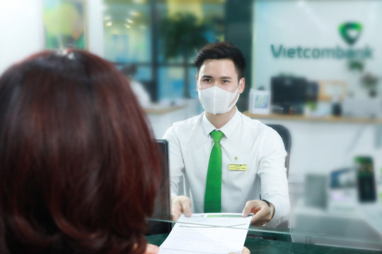 Vietcombank đồng hành cùng khách hàng: Hợp lực giúp phục hồi kinh tế