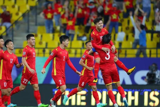 Tháng 11/2021, giá vé vào sân Mỹ Đình là bao nhiêu?