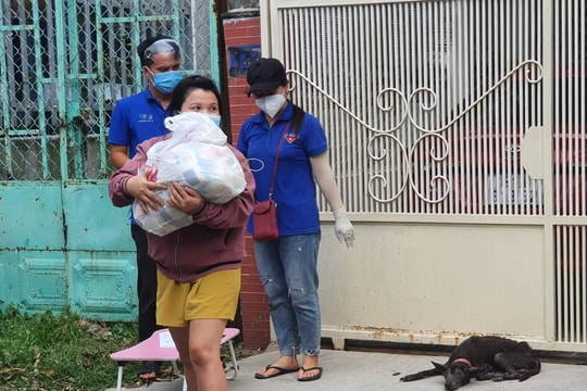 Bình Dương: Đẩy nhanh việc thực hiện các gói hỗ trợ cho người dân 