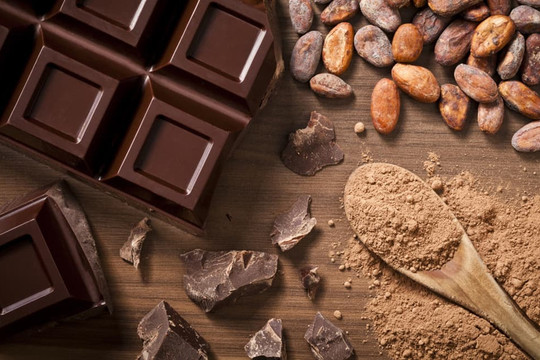 Ăn những món ăn vặt này rất tốt cho đường ruột! Các bác sĩ Nhật Bản nổi tiếng khuyến cáo sô cô la và các loại hạt giúp giảm mệt mỏi và thúc đẩy lưu thông máu
