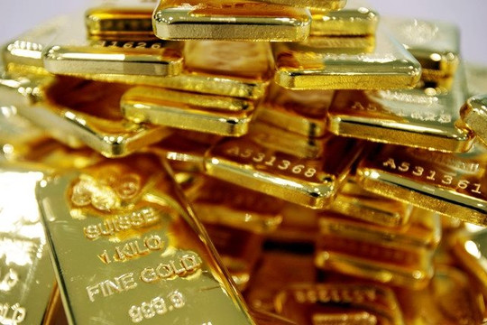 Giá vàng hôm nay 25/10: Vàng trong nước duy trì ở mức cao