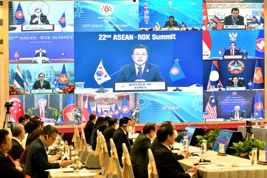 Thủ tướng Phạm Minh Chính kêu gọi Hàn Quốc hỗ trợ ASEAN chuyển đổi số