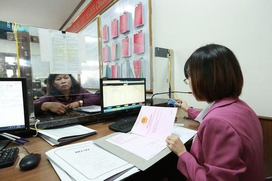 Bộ Nội vụ đề nghị bỏ yêu cầu về chứng chỉ ngoại ngữ, tin học