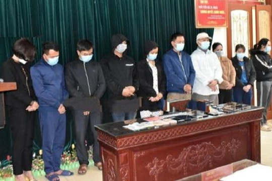 Triệt phá đường dây đánh bạc hơn 10 tỷ đồng, có sự tham gia của nhiều cán bộ
