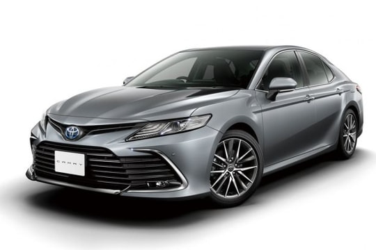 Toyota Camry 2022 sắp ra mắt