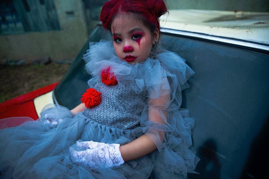 Mẫu nhí Cua Thảo My gây ấn tượng với màn cosplay mùa Halloween