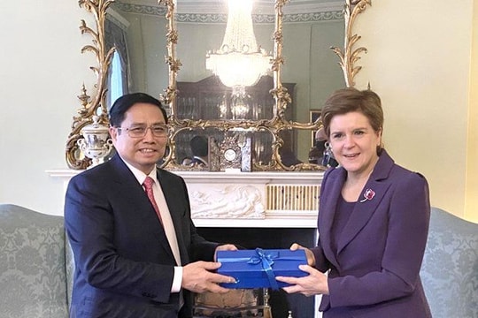 Thủ tướng Phạm Minh Chính gặp Thủ hiến Scotland 