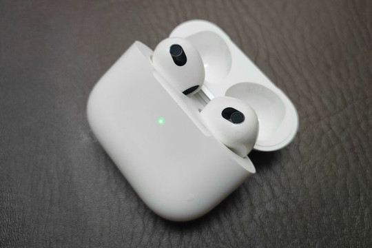 AirPods 3 hàng 'xách tay' về Việt Nam, giá hơn 6 triệu đồng