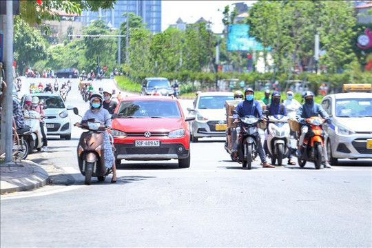 Thời tiết ngày 4/11: Cả 3 miền đều có nắng, triều cường dâng cao ở phía Nam