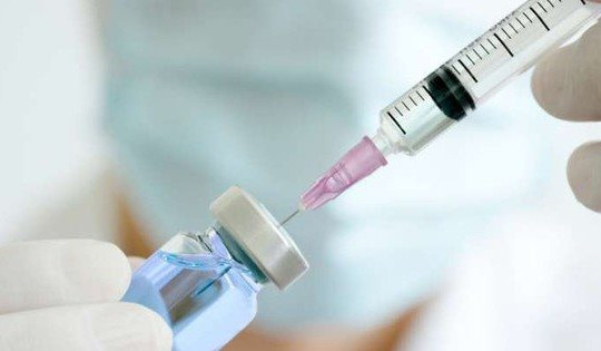 Hà Nội thông tin chính thức về sự cố tiêm nhầm vắc xin cho 18 trẻ em